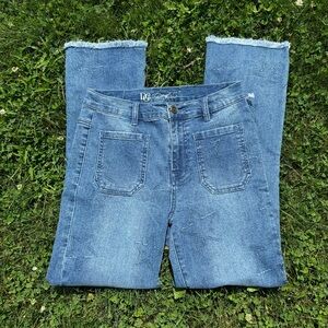 Star Patch Kick Flare Jean